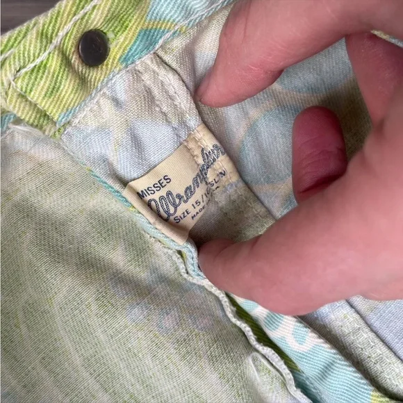 Vintage 70s floral print wrangler jean shorts mini shorts 29” waist blue green - Picture 6 of 7